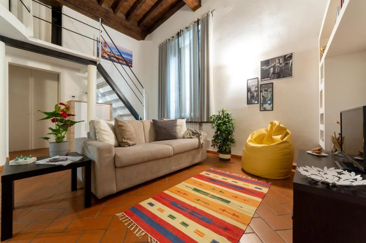 Guelfi Loft In A Historic Palace Florence 0*,