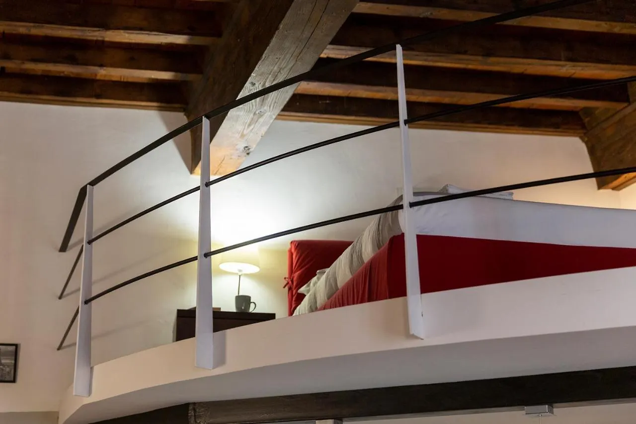 Guelfi Loft In A Historic Palace Florence