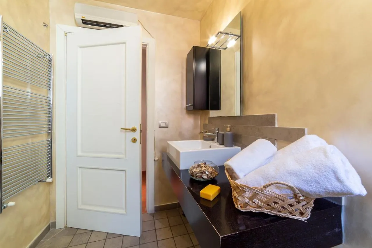 Apartment Guelfi Loft In A Historic Palace Florence